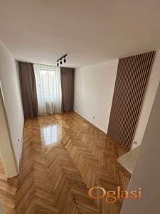 Funkcionalan jednoiposoban stan na bulevaru oslobođenja!